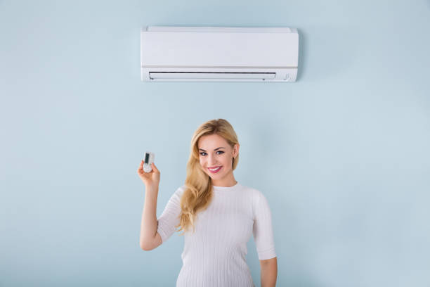 Why the air conditioner leaks: 5 sources of the problem and ways to solve it